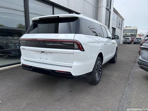 2025 Lincoln Navigator Black Label