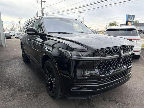 2025 Lincoln Navigator Reserve