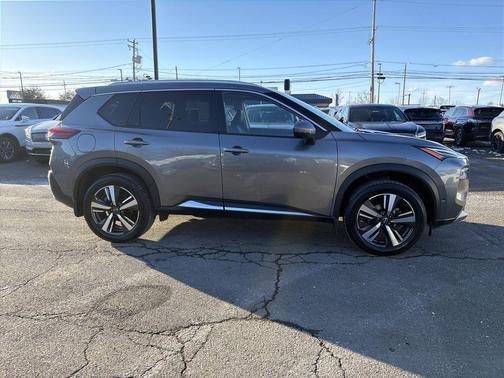 2023 Nissan Rogue Platinum