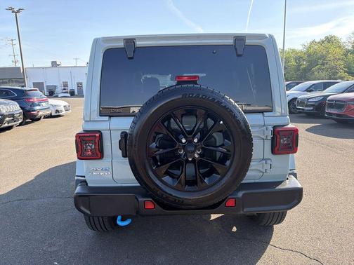 Earl Clearcoat 2024 Jeep Wrangler 4xe Sahara
