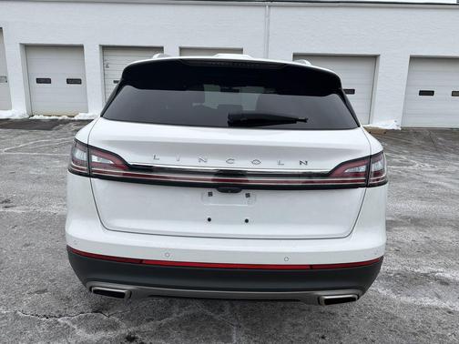 2021 Lincoln Nautilus Reserve