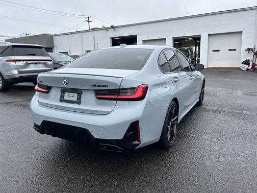 2023 BMW M340 i xDrive