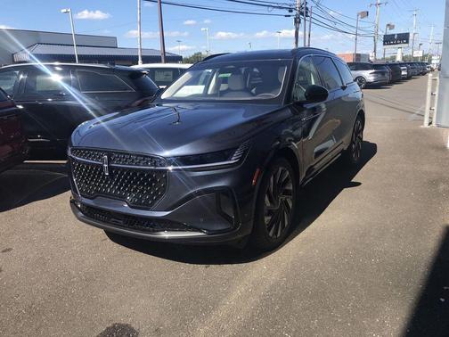 2024 Lincoln Nautilus Black Label
