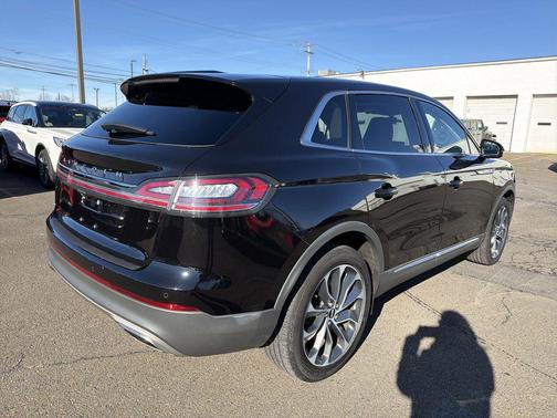 2022 Lincoln Nautilus Reserve