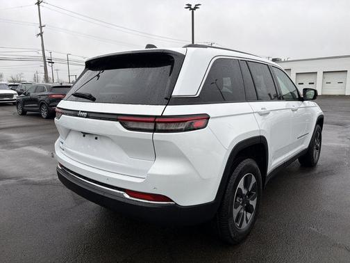 2024 Jeep Grand Cherokee 4xe Base