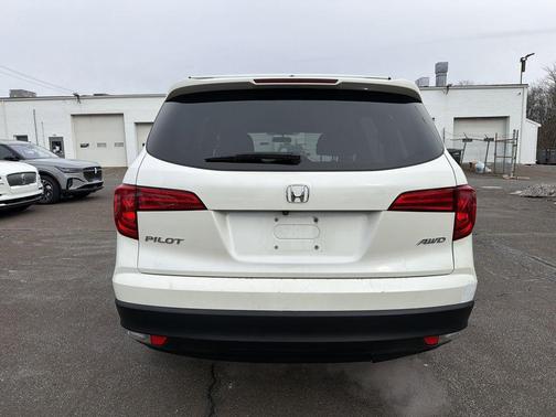 2018 Honda Pilot EX