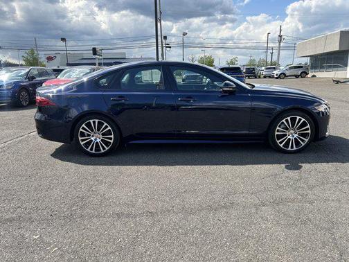 2022 Jaguar XF R-Dynamic SE P300 AWD Automatic