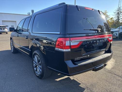 2016 Lincoln Navigator Select