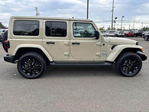 2022 Jeep Wrangler Unlimited 4xe Sahara