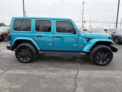 2024 Jeep Wrangler 4xe Sahara