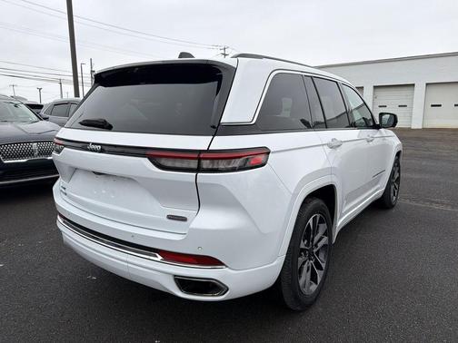 2023 Jeep Grand Cherokee 4xe Overland