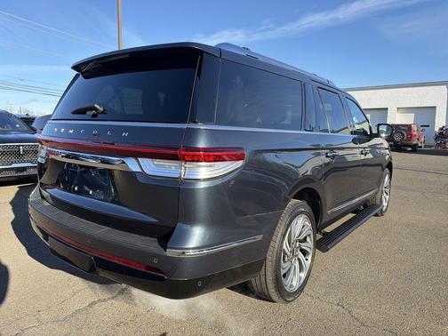 2022 Lincoln Navigator Reserve