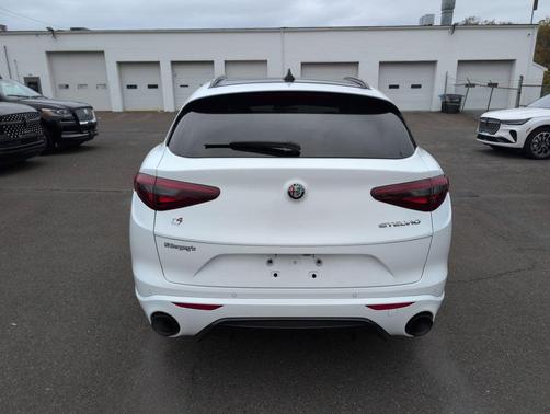 2022 Alfa Romeo Stelvio Ti