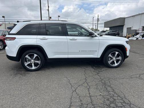 2022 Jeep Grand Cherokee 4xe Base