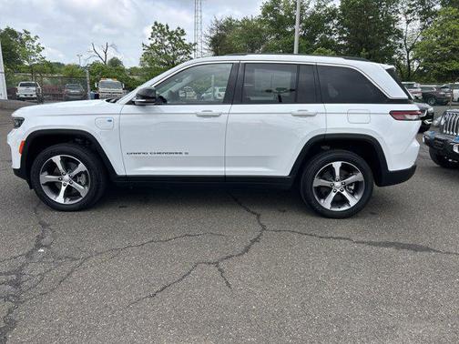 2022 Jeep Grand Cherokee 4xe Base