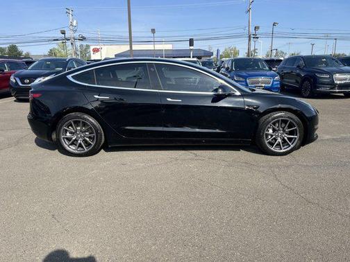 2020 Tesla Model 3 Standard Range