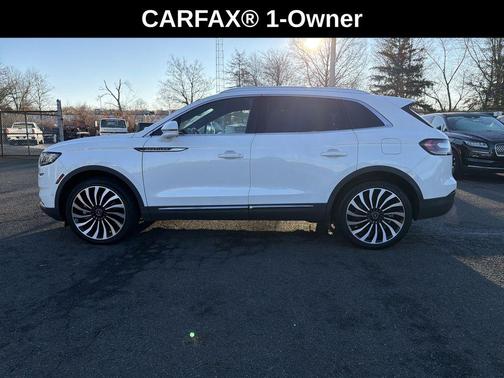 2022 Lincoln Nautilus Black Label