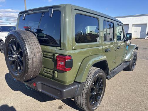 2022 Jeep Wrangler Unlimited 4xe Sahara