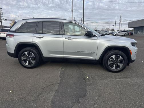 2023 Jeep Grand Cherokee 4xe Base