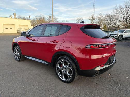 2024 Alfa Romeo Tonale Veloce EAWD