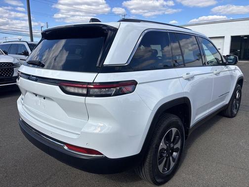 2024 Jeep Grand Cherokee 4xe Base