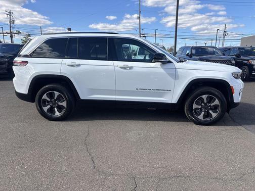 2024 Jeep Grand Cherokee 4xe Base