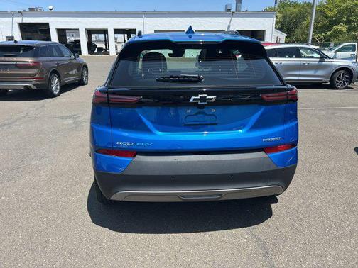 2022 Chevrolet Bolt EUV FWD Premier