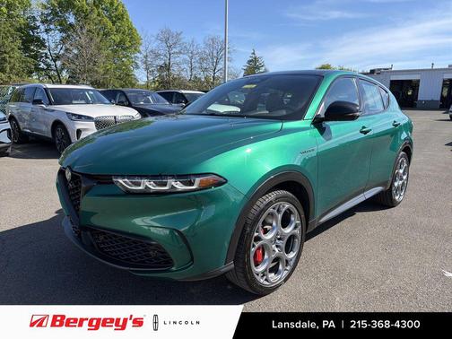 Verde Fangio Metallic 2024 Alfa Romeo Tonale Veloce EAWD