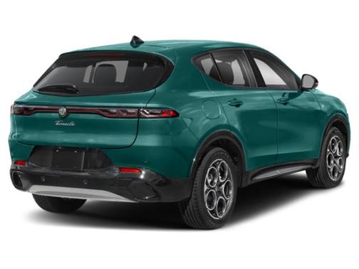 Verde Fangio Metallic 2024 Alfa Romeo Tonale Veloce EAWD
