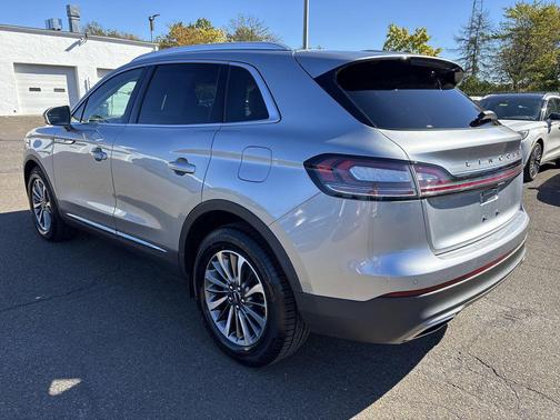 2022 Lincoln Nautilus Standard