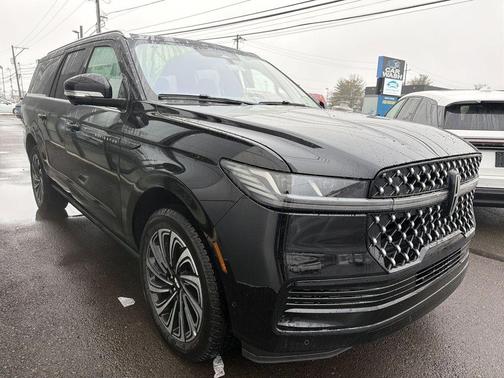2025 Lincoln Navigator Black Label