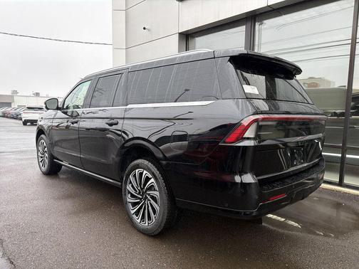 2025 Lincoln Navigator Black Label