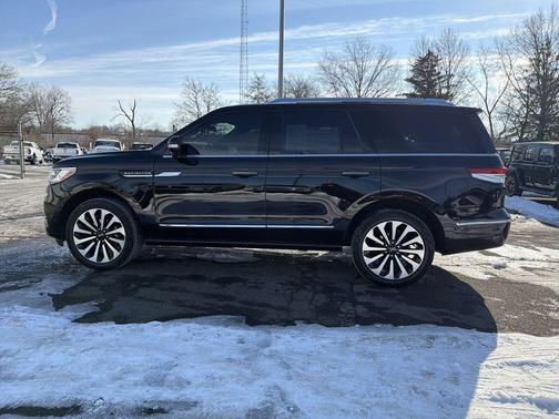 2023 Lincoln Navigator Reserve