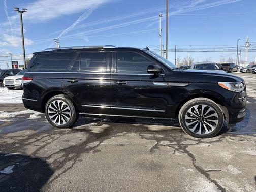 2023 Lincoln Navigator Reserve