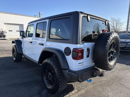 2024 Jeep Wrangler 4xe Willys