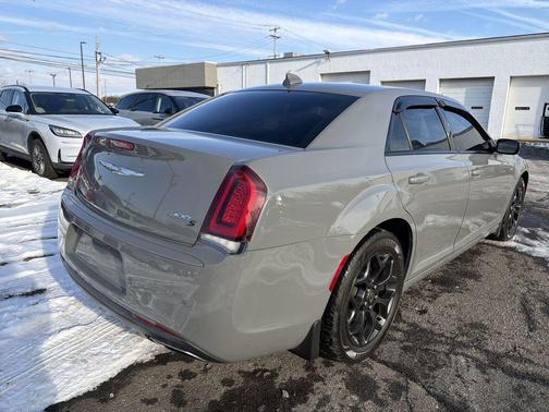 2019 Chrysler 300 S