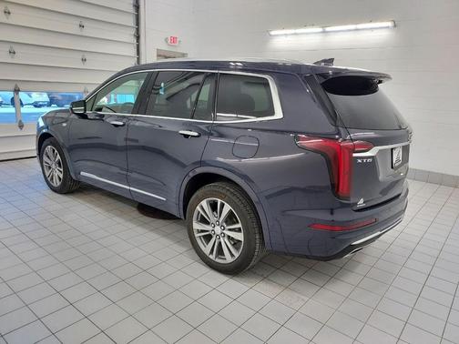 2025 Cadillac XT6 Premium Luxury AWD