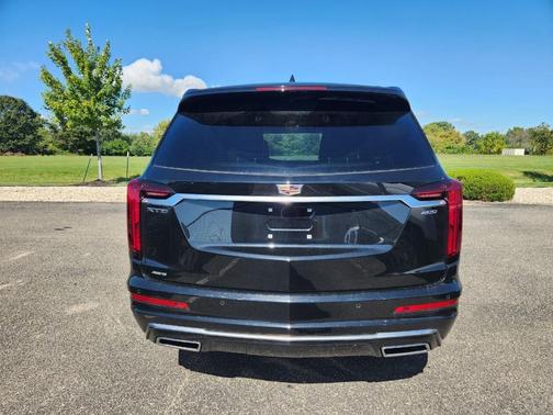 2025 Cadillac XT6 Premium Luxury AWD