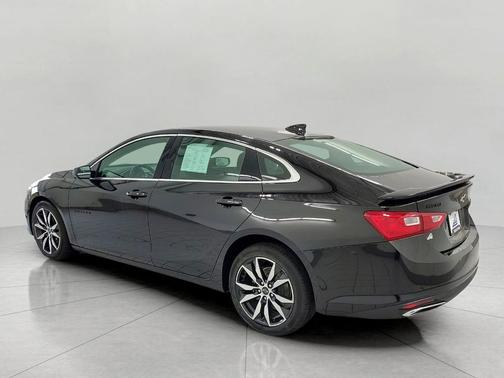 Mosaic Black Metallic 2024 Chevrolet Malibu FWD RS
