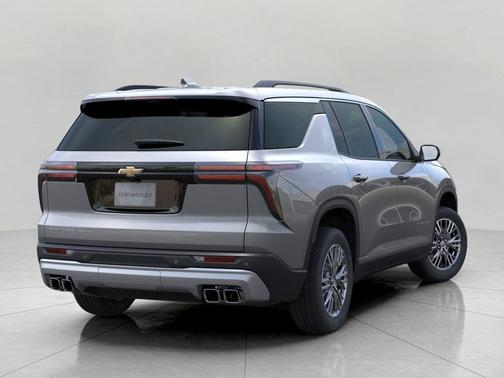 Sterling Gray Metallic 2026 Chevrolet Traverse LT