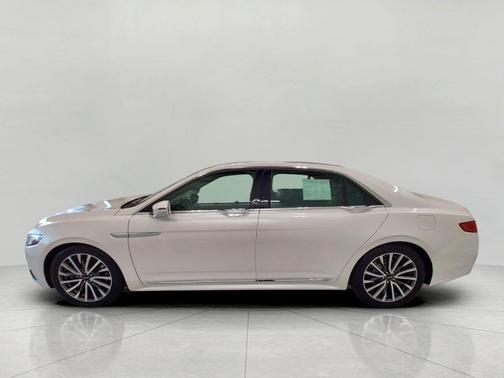 2019 Lincoln Continental Select