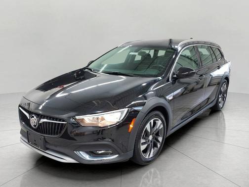 2019 Buick Regal TourX AWD Essence