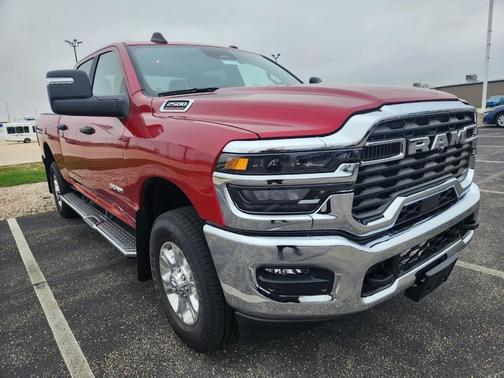 Molten Red Pearlcoat 2025 RAM 2500 Big Horn Crew Cab 4x4 6'4' Box