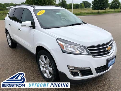 Summit White 2017 Chevrolet Traverse 1LT