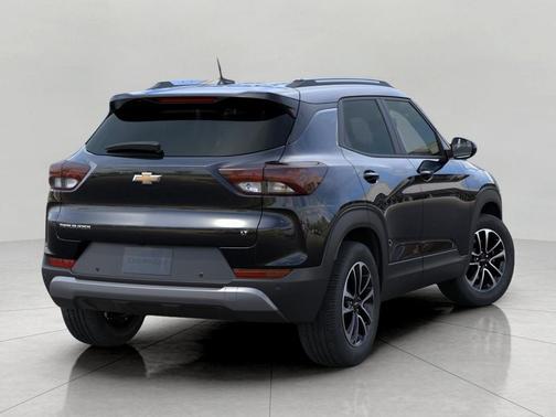 Mosaic Black Metallic 2026 Chevrolet Trailblazer LT