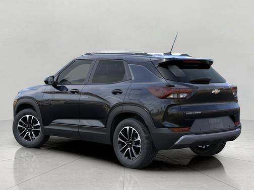 Mosaic Black Metallic 2026 Chevrolet Trailblazer LT