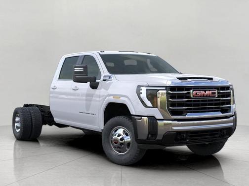 Summit White 2026 GMC Sierra 3500 SLE