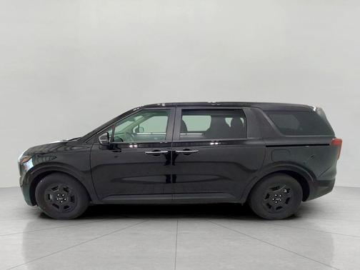 Aurora Black Pearl 2025 Kia Carnival LXS