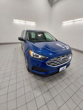 2020 Ford Edge SE