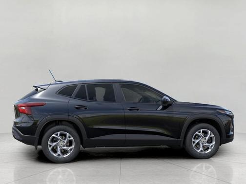 Mosaic Black Metallic 2026 Chevrolet Trax LS